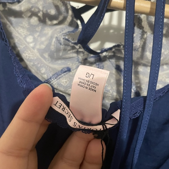 NWT VICTORIAS SECRET Navy Lace One Piece Romper L - Picture 8 of 9